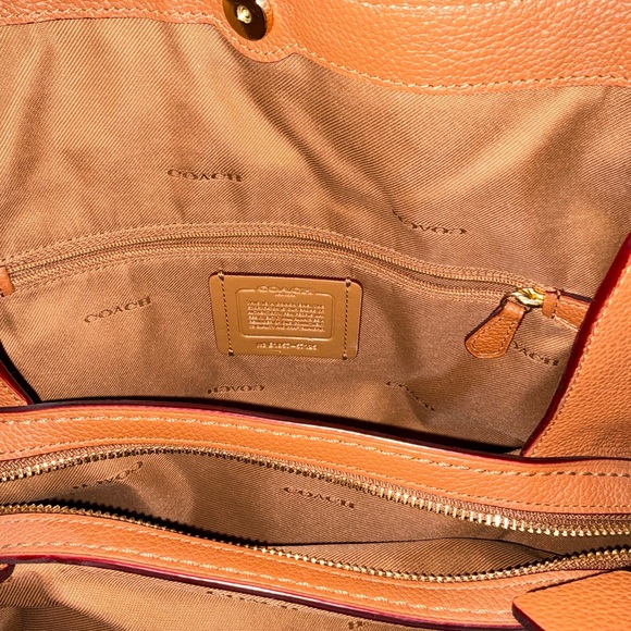 Coach Tan Leather Shoulder Bag - Picture 9 of 10